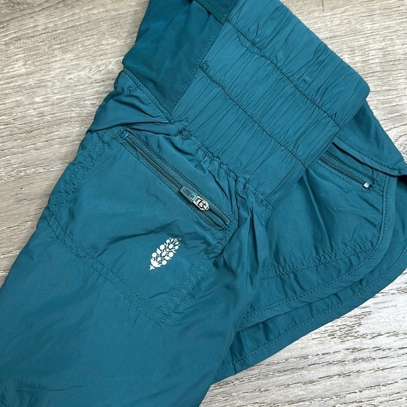 NEW Free People Movement The Way Home Shorts in Teal Women’s Sz XS - Picture 6 of 10